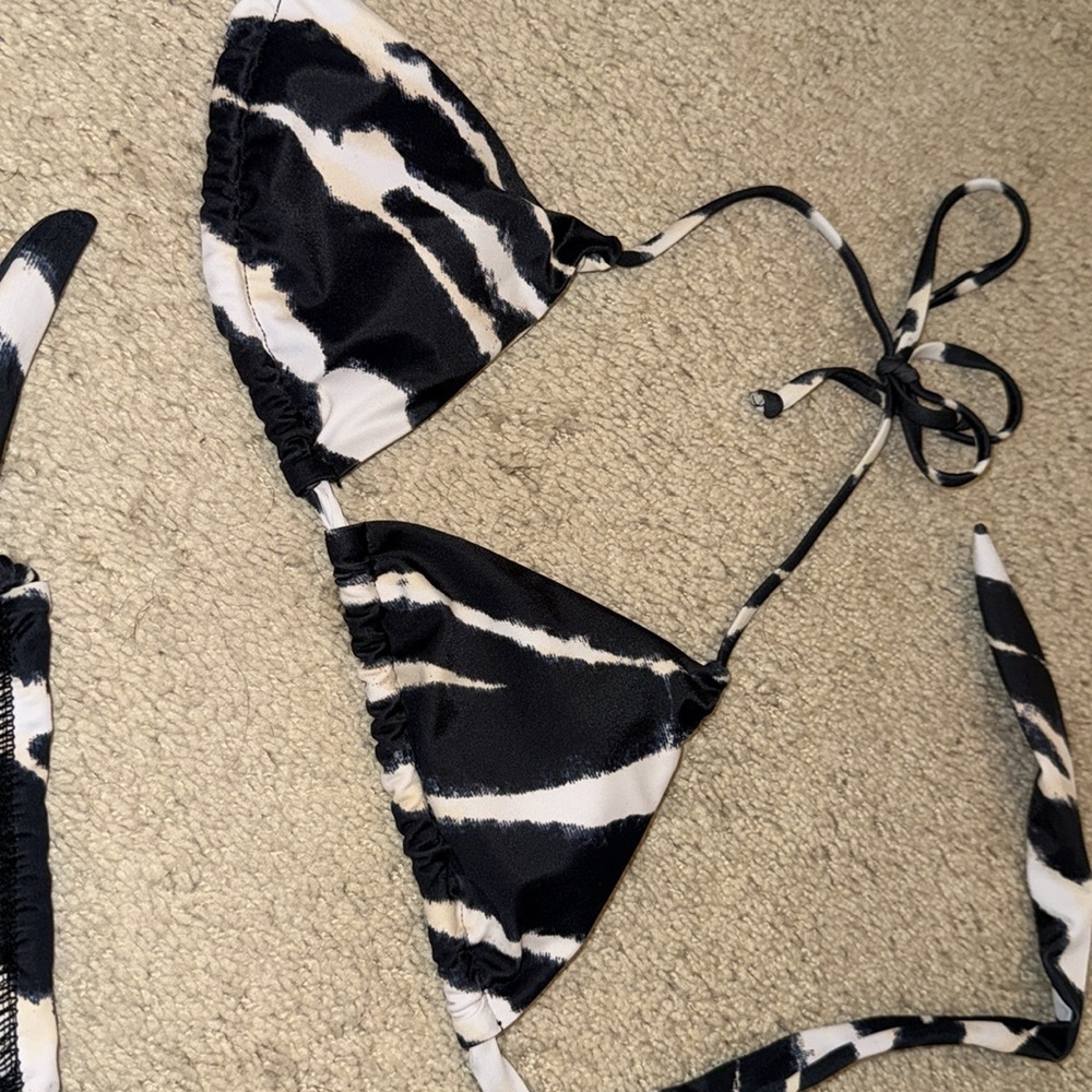 Matte Swim - Picture 4 of 6
